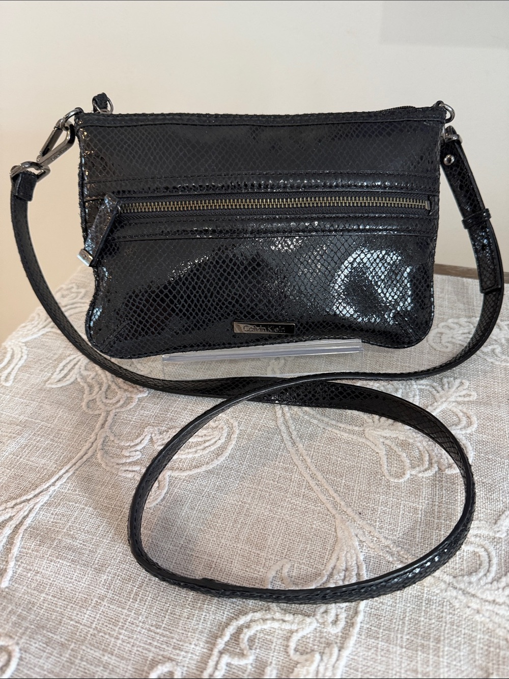 Calvin Klein Black Snakeskin Textured Crossbody Bag